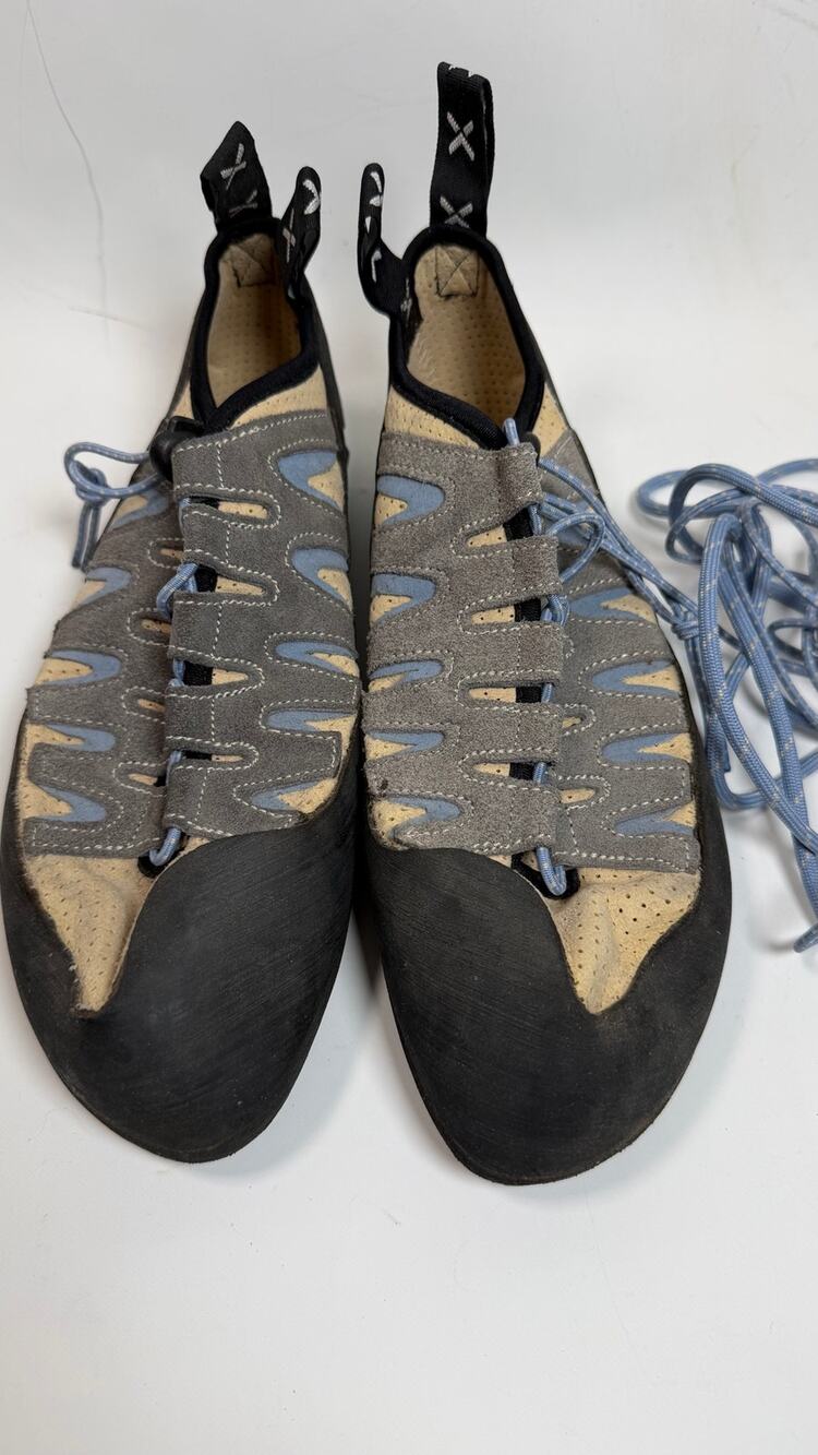 5.10 Women’s Siren Climbing Shoe Stealth Onyx size 9.5/41.5